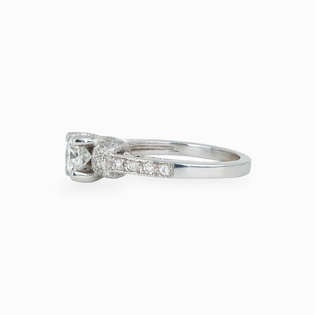 Round Diamond Ring with Sculpted Pavé Shoulders