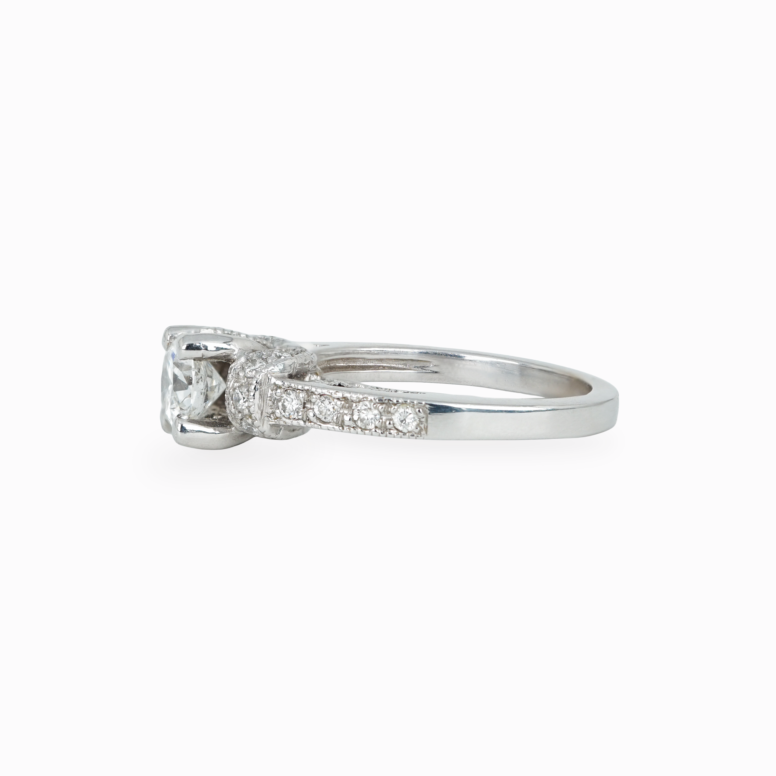 Round Diamond Ring with Sculpted Pavé Shoulders