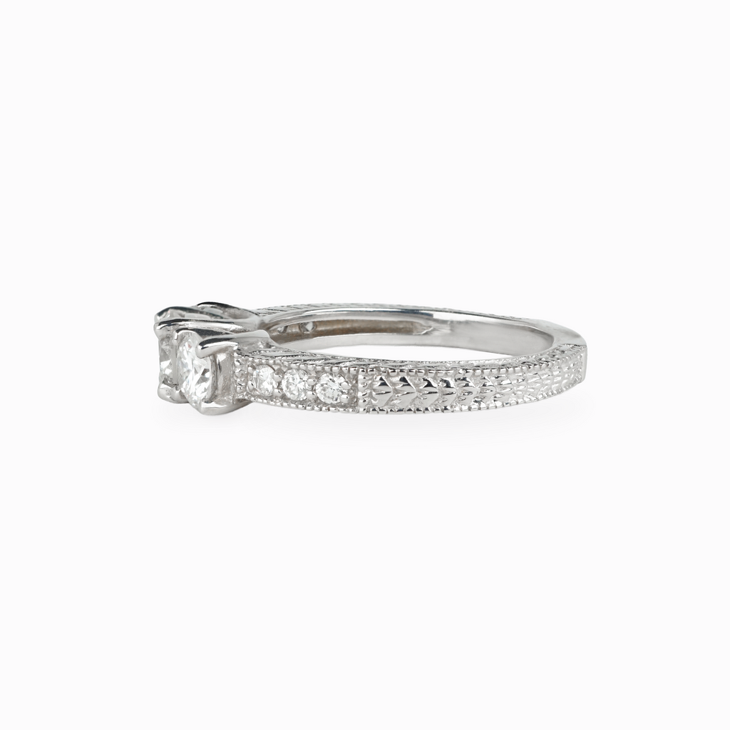 Three Stone Round Brilliant Diamond Engagement Ring