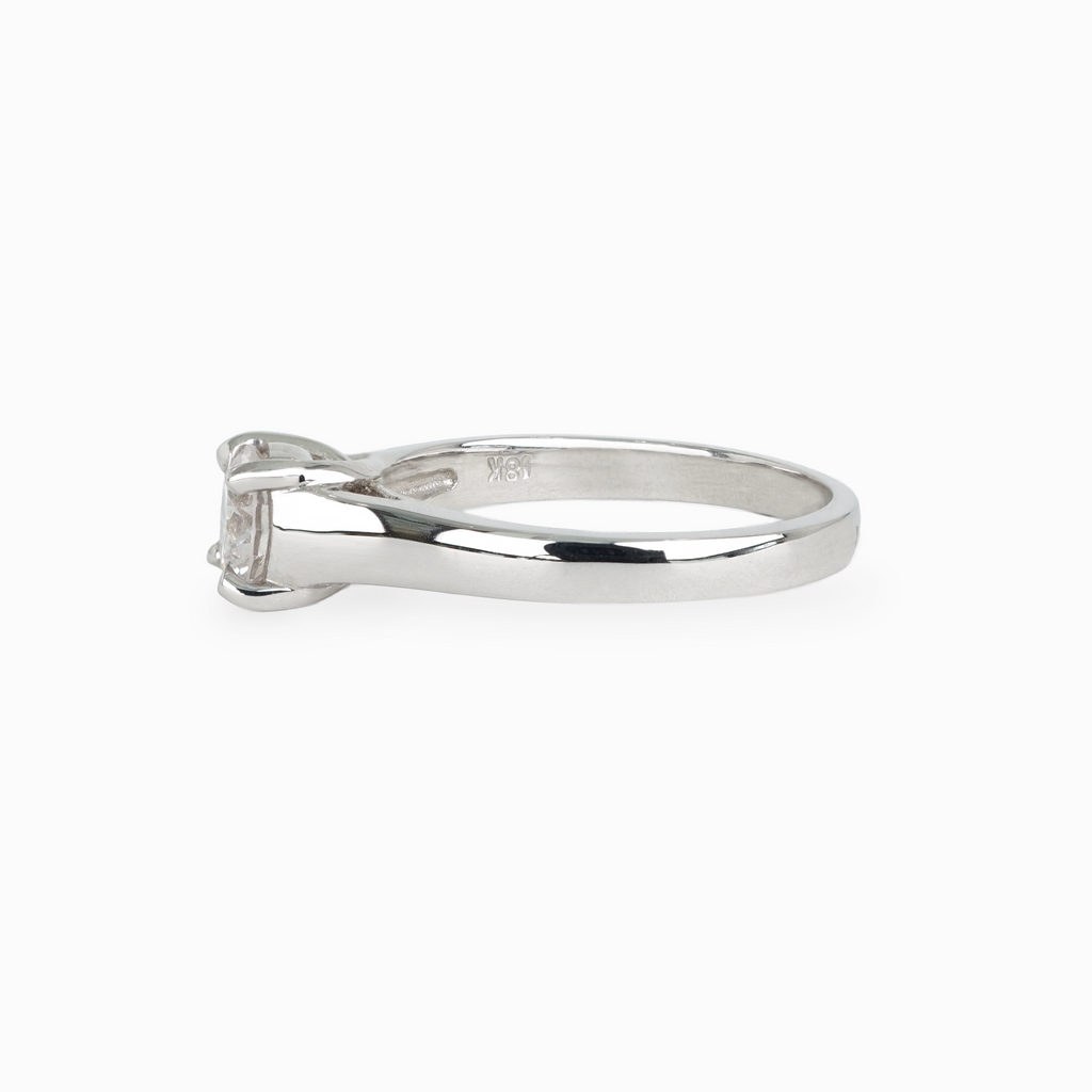 Round Brilliant Solitaire Engagement Ring