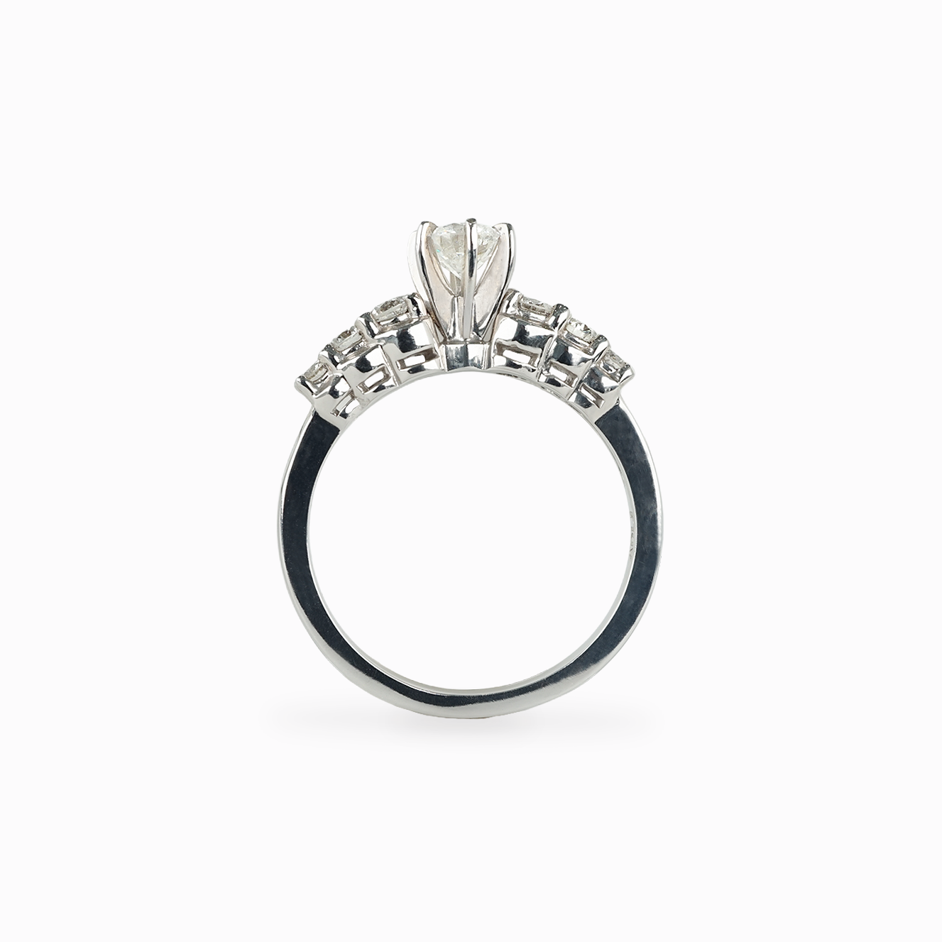 Round Diamond Ring with Graduated Side Stones